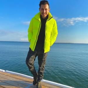 Meet your Posher, Luis